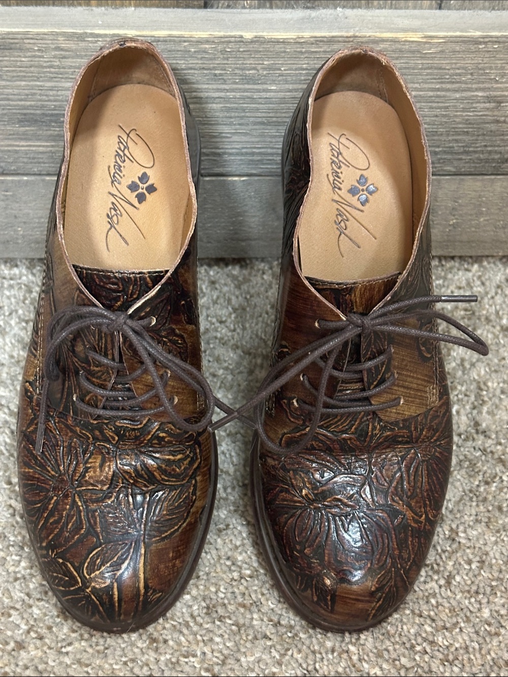 Patricia Nash Tooled Leather Floral Oxfords Boho Dark Academia Brown Lace Up 7.5